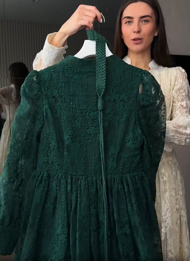 Γυναικείο φόρεμα με V-λαιμόκοψη, πλούσια κεντημένο-GR