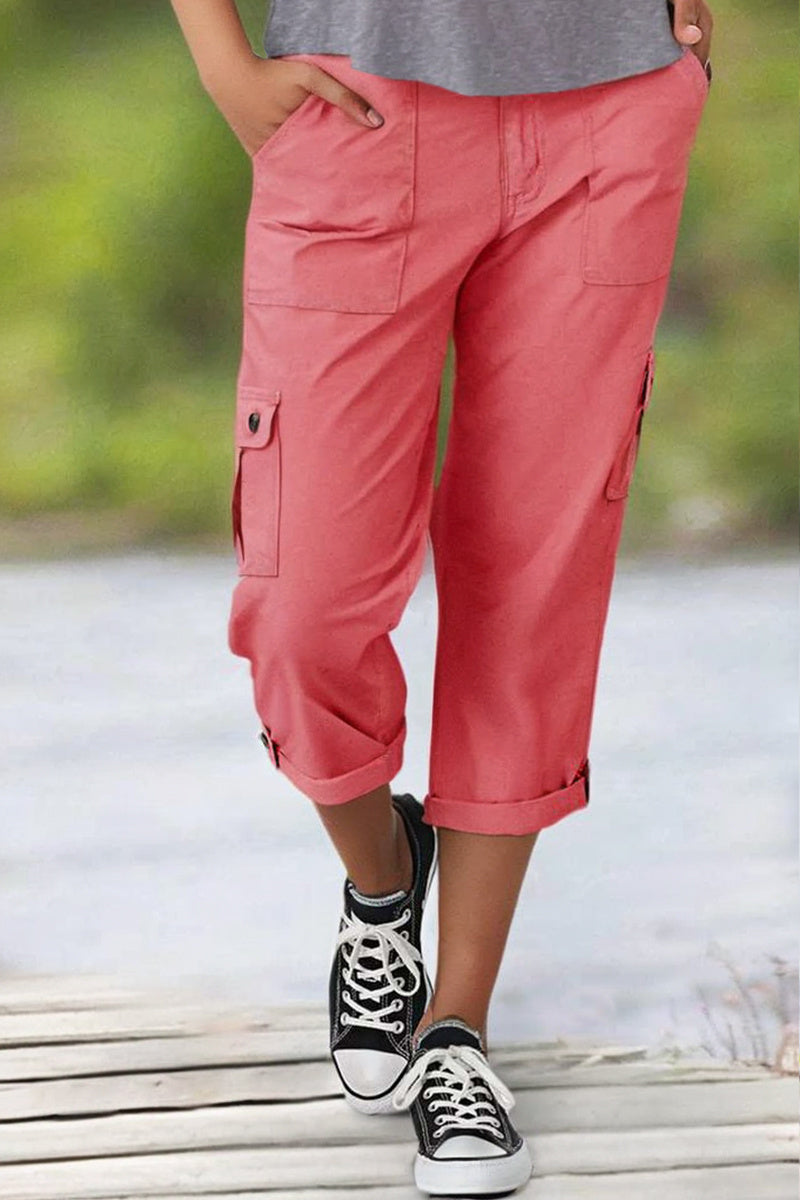 Παντελόνι κάπρι με τσέπες και ψηλή μέση, πιέτες στο κάτω μέρος και αρκετές τσέπες-GR