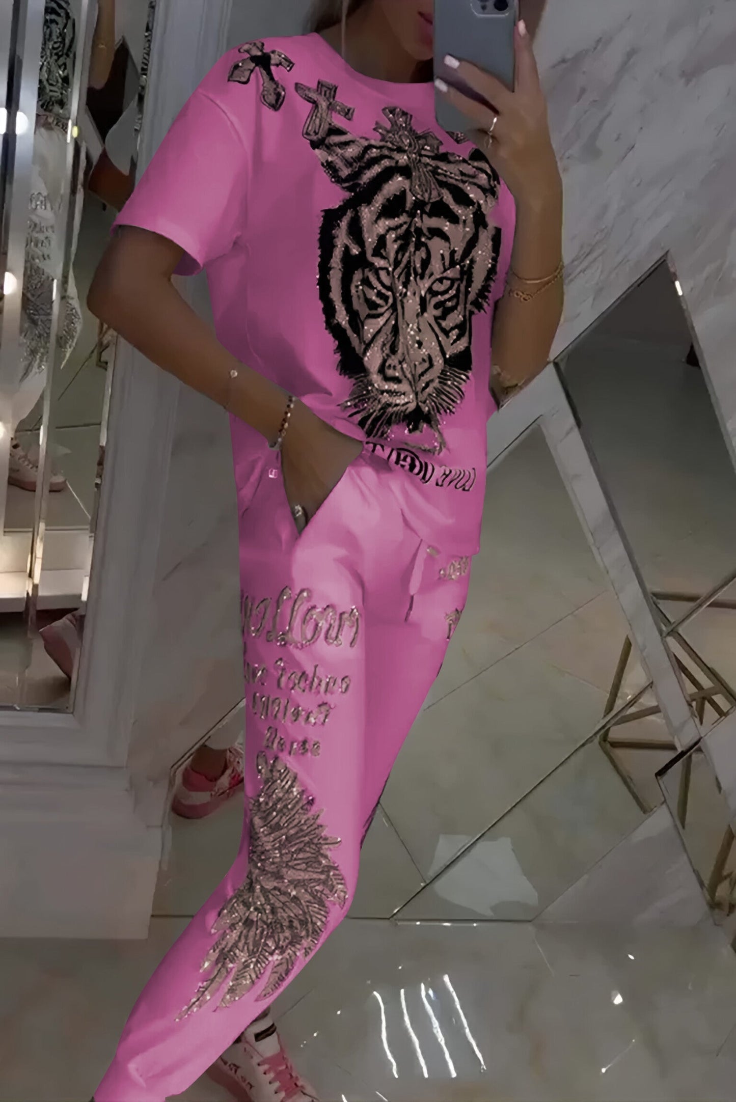 Γυναικείο σετ δύο τεμαχίων, τοπ και παντελόνι σε μοντέρνο ρομβοειδές σχέδιο-GR