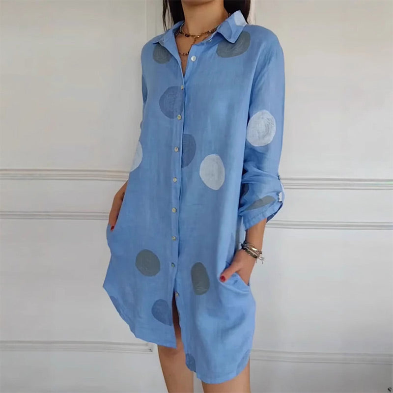 Prevelik srajčni oblek z žepi in pikami - GR