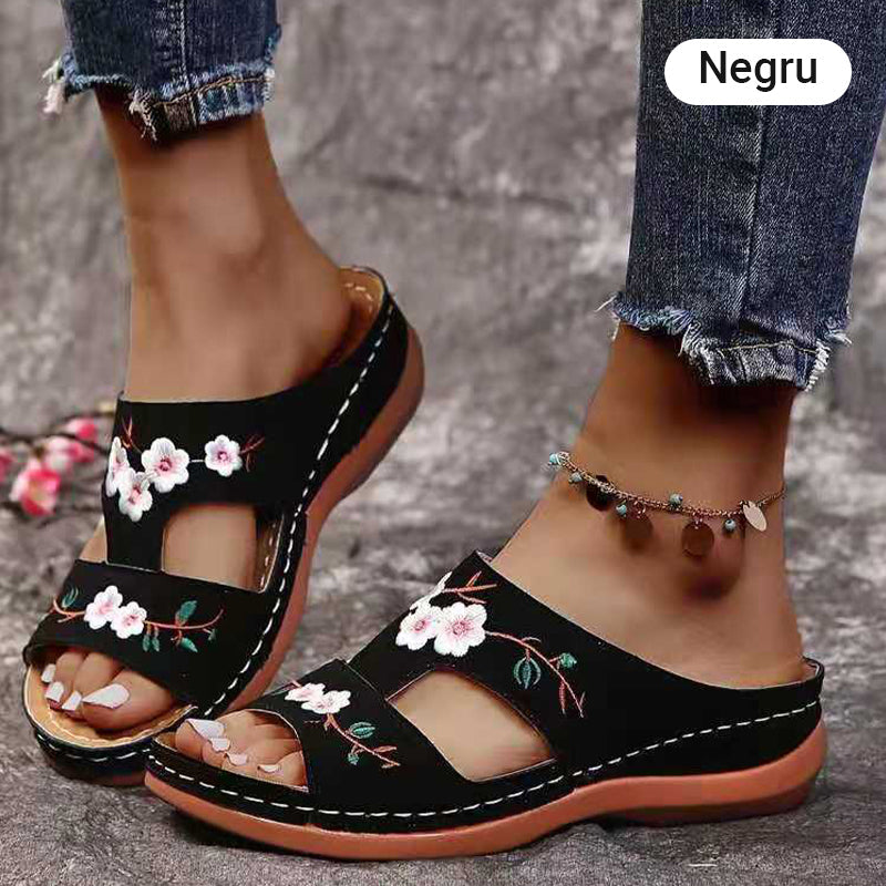 🏖️Patogios moteriškos atviros platformos šlepetės-LT