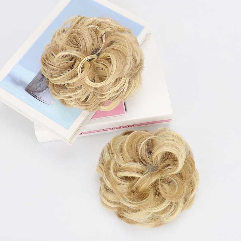 💁‍♀️ Didelė sintetinių plaukų kuodelio dalis su reguliuojamu užsegimu-LT