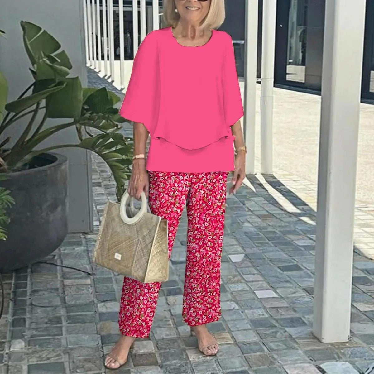 🌸Moteriškas laisvalaikio stiliaus apvalios iškirptės, trumpomis rankovėmis margintas kelnių komplektas-LT