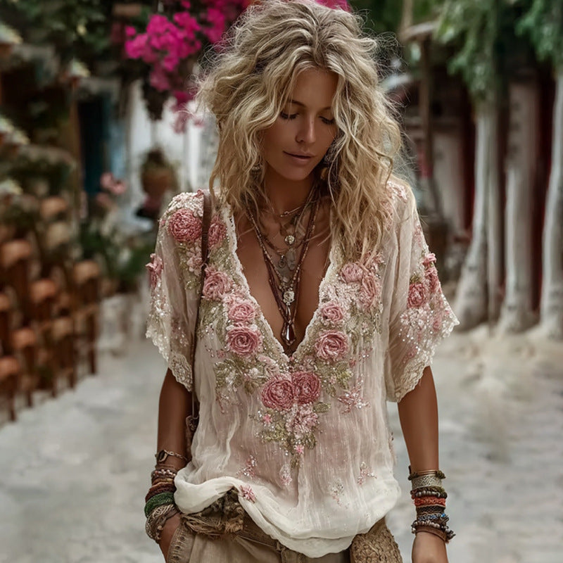 Μπλούζα με βαθύ V ντεκολτέ και φλοράλ μοτίβο-GR